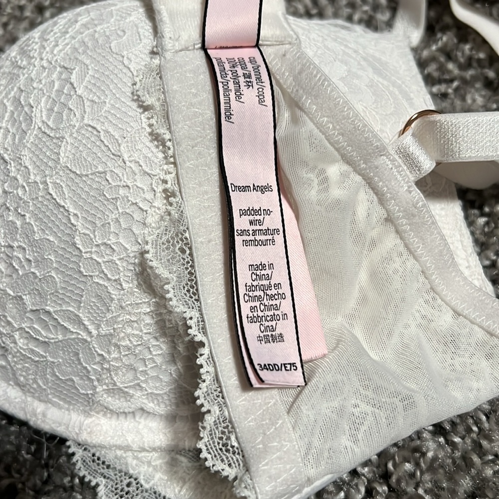Victoria’s Secret & Auden Bra Bundle 34DD - Picture 4 of 7